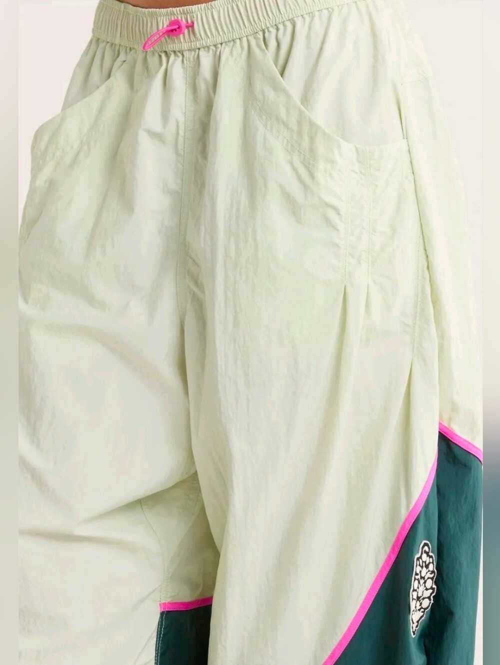 FP Movement Freeflow Pants In Spring Meadow L NWT - Picture 2 of 10